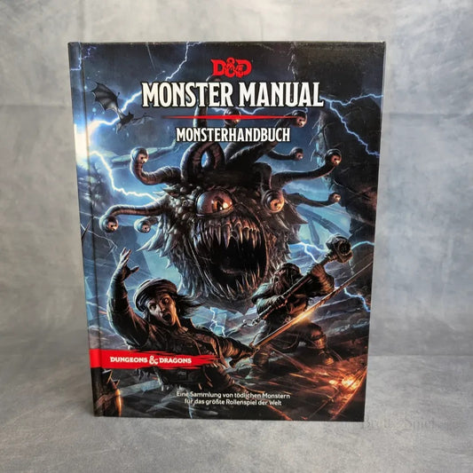 Das Cover von D&D: Monsterhandbuch (deutsch) 5. Edition von Pegasus Spiele zeigt ein furchterregendes, vieläugiges Monster, das Abenteurer angreift – ein Muss für jeden Rollenspiel-Fan!.