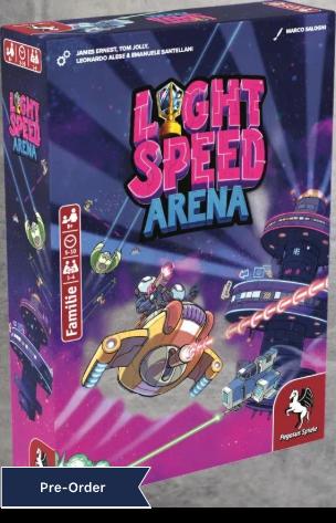 Eine Schachtel mit Light Speed Arena, einem Weltraumkampfspiel mit Scan&Play-Technologie von Pegasus Spiele.