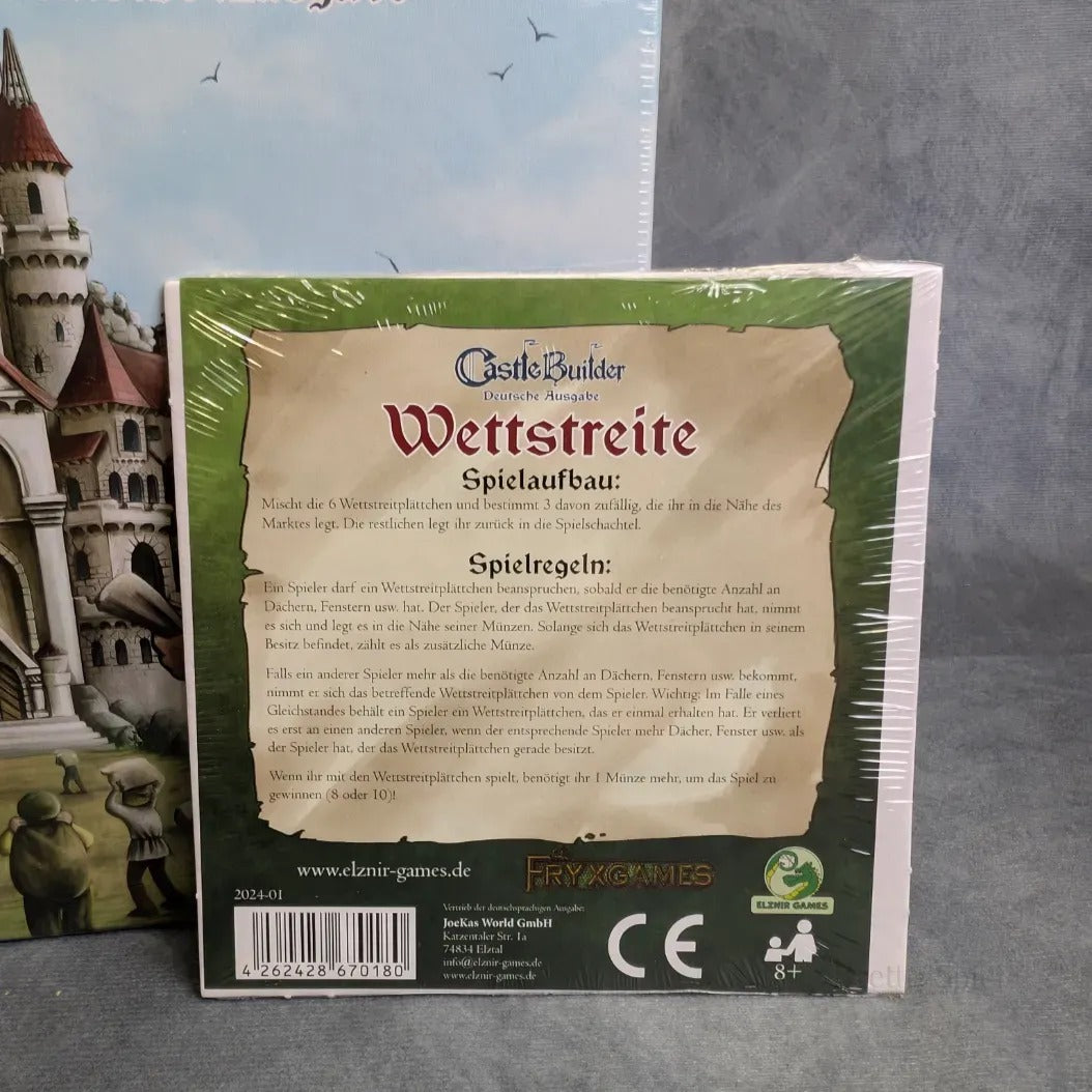 Das Bild zeigt die Rückseite der Brettspielschachtel „Castle Builder: Wettstreite Erw.“ (JoeKas World GmbH) in deutscher Sprache, mit Regeln, Spielaufbau, Informationen zum Wettstreitplättchen, Altersempfehlung ab 8 Jahren, Angaben zum Herausgeber und einer teilweisen Burgabbildung auf der linken Seite.