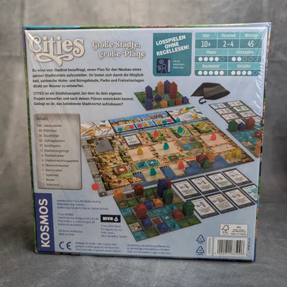 Die Rückseite der Cities-Box von Pegasus Spiele präsentiert die umfangreichen Spielkomponenten – Spielbrett, Karten, Spielsteine und mehr – und hebt gleichzeitig die Funktionen und Regeln dieses Städteplanungsspiels auf Deutsch hervor.