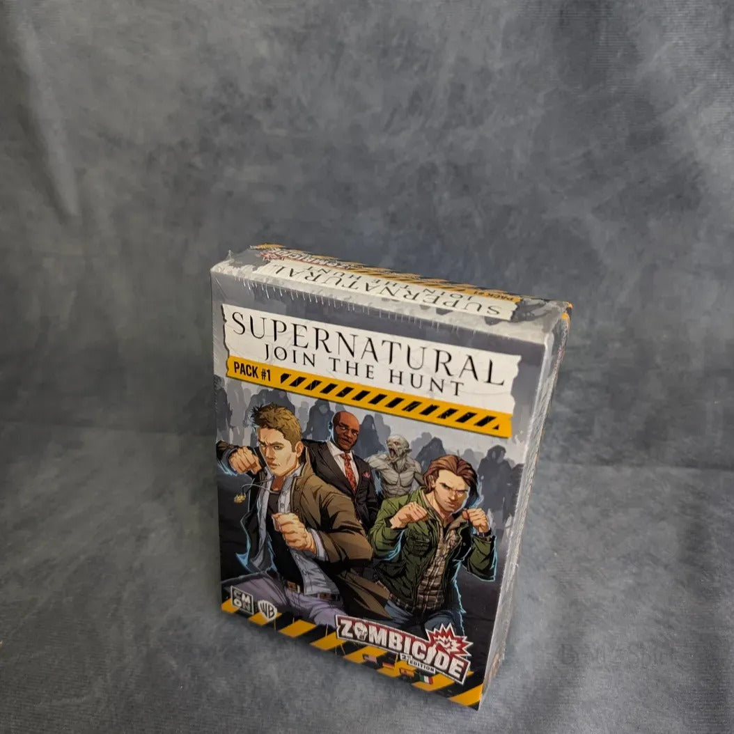 Die Zombicide 2. Edition - Supernatural: Join the Hunt Pack 1 von Asmodee zeigt auf seiner grauen Schachtelvorderseite illustrierte Figuren in Action-Posen.