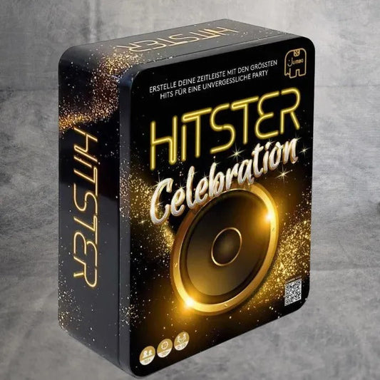Eine schwarz-goldene Hitster: Celebration Box von Jumbo Spiele, mit einer großen Lautsprechergrafik und deutschem Text, glänzt mit funkelnden Akzenten - ideal für jede festliche Playlist. Abgebildet auf einem grauen Hintergrund mit einem Vorbestellungsbanner.